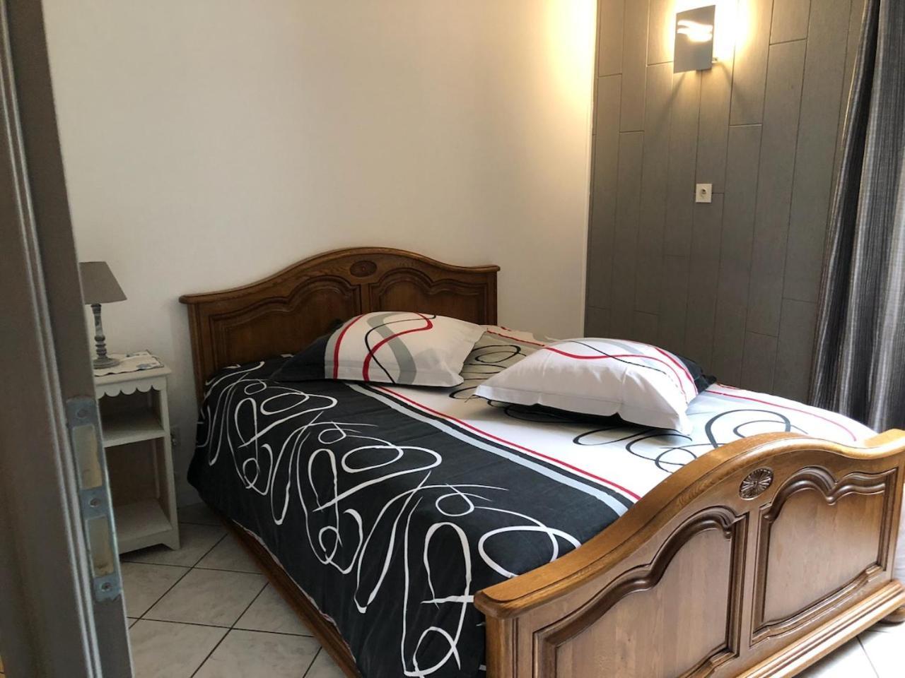 Aux Berges Du Doubs Bed and Breakfast Ougney-Douvot Εξωτερικό φωτογραφία